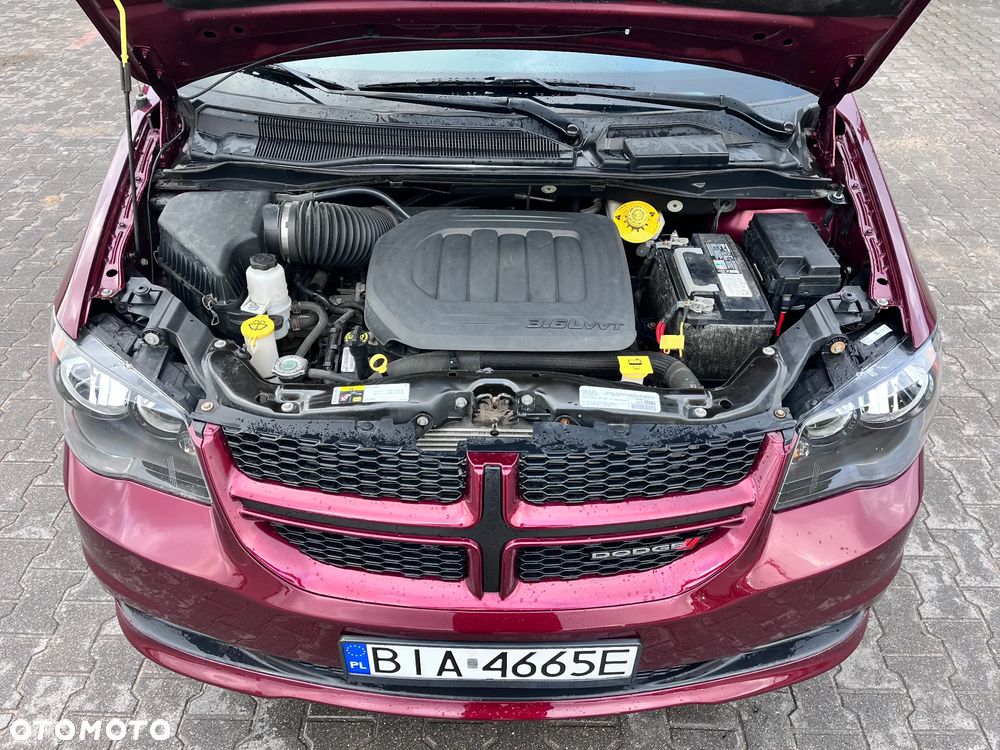 Dodge Grand Caravan 3.6 R/T - 18