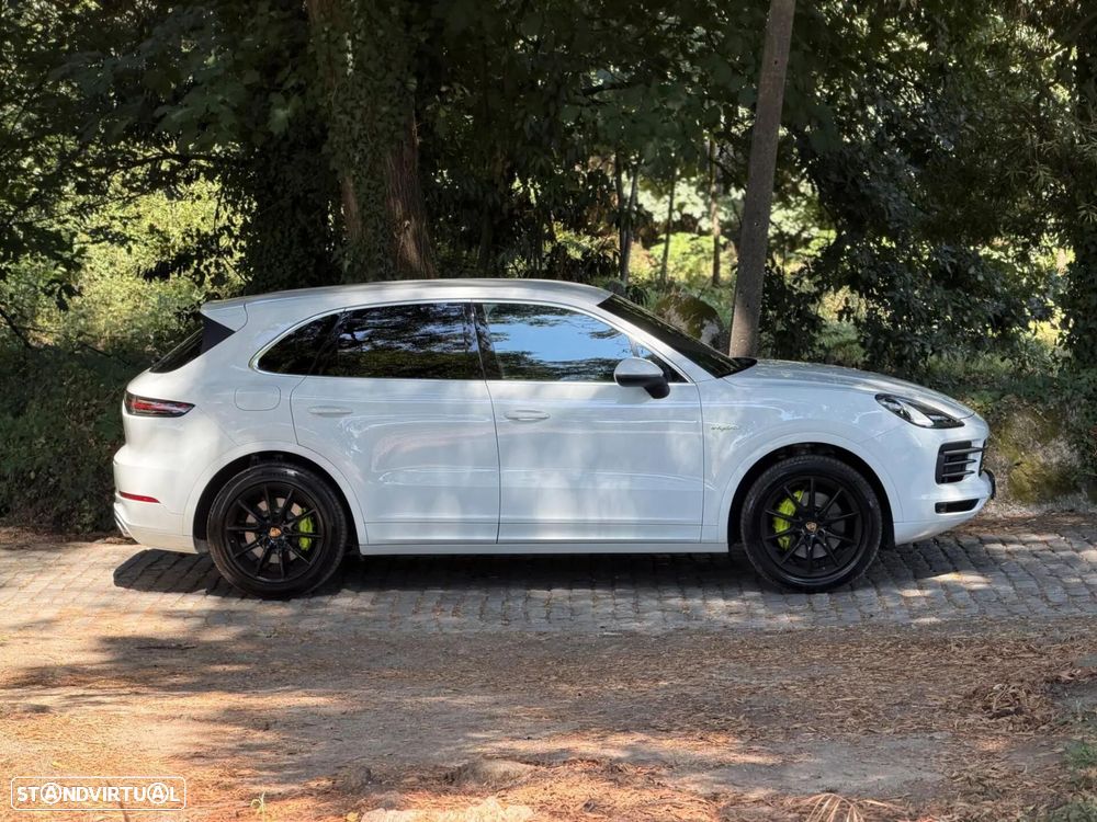 Porsche Cayenne E-Hybrid - 9