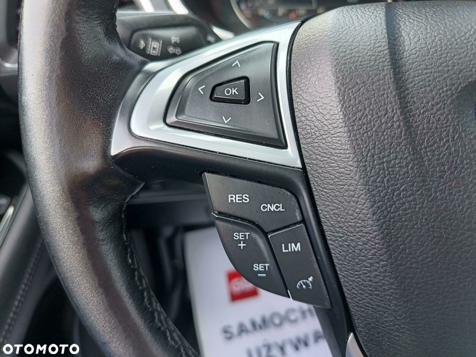 Ford S-Max - 16