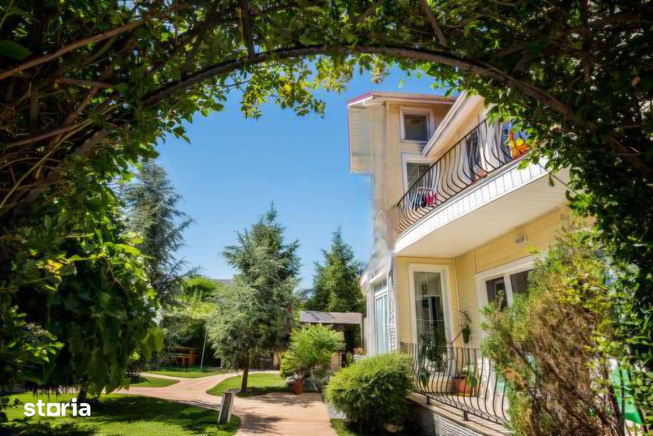 Pensiune moderna de vanzare in Eforie Nord - Imagine principală: 3/15
