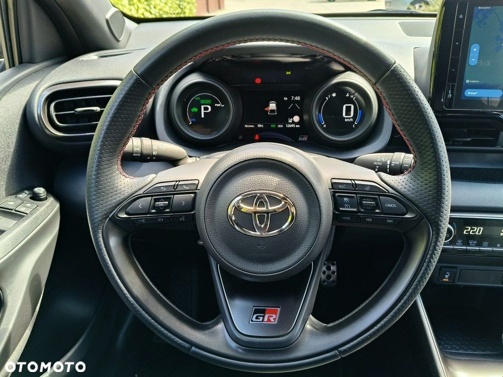 Toyota Yaris - 7