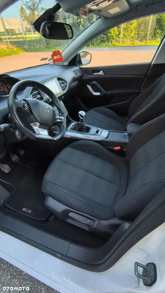 Peugeot 308 2.0 Blue HDi Allure S&S - 12