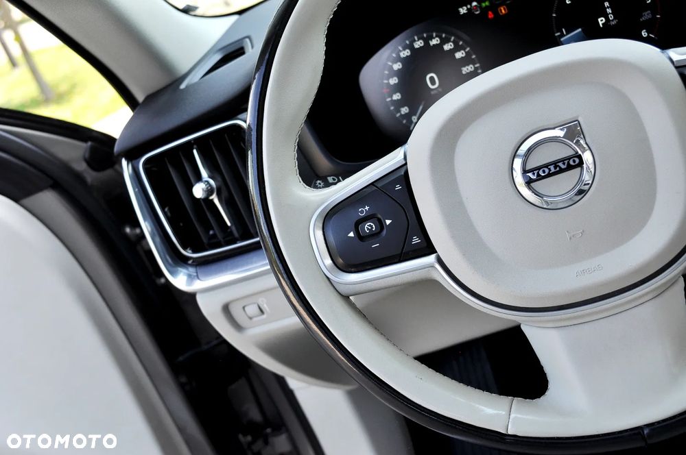 Volvo V60 B4 D Geartronic Momentum - 29