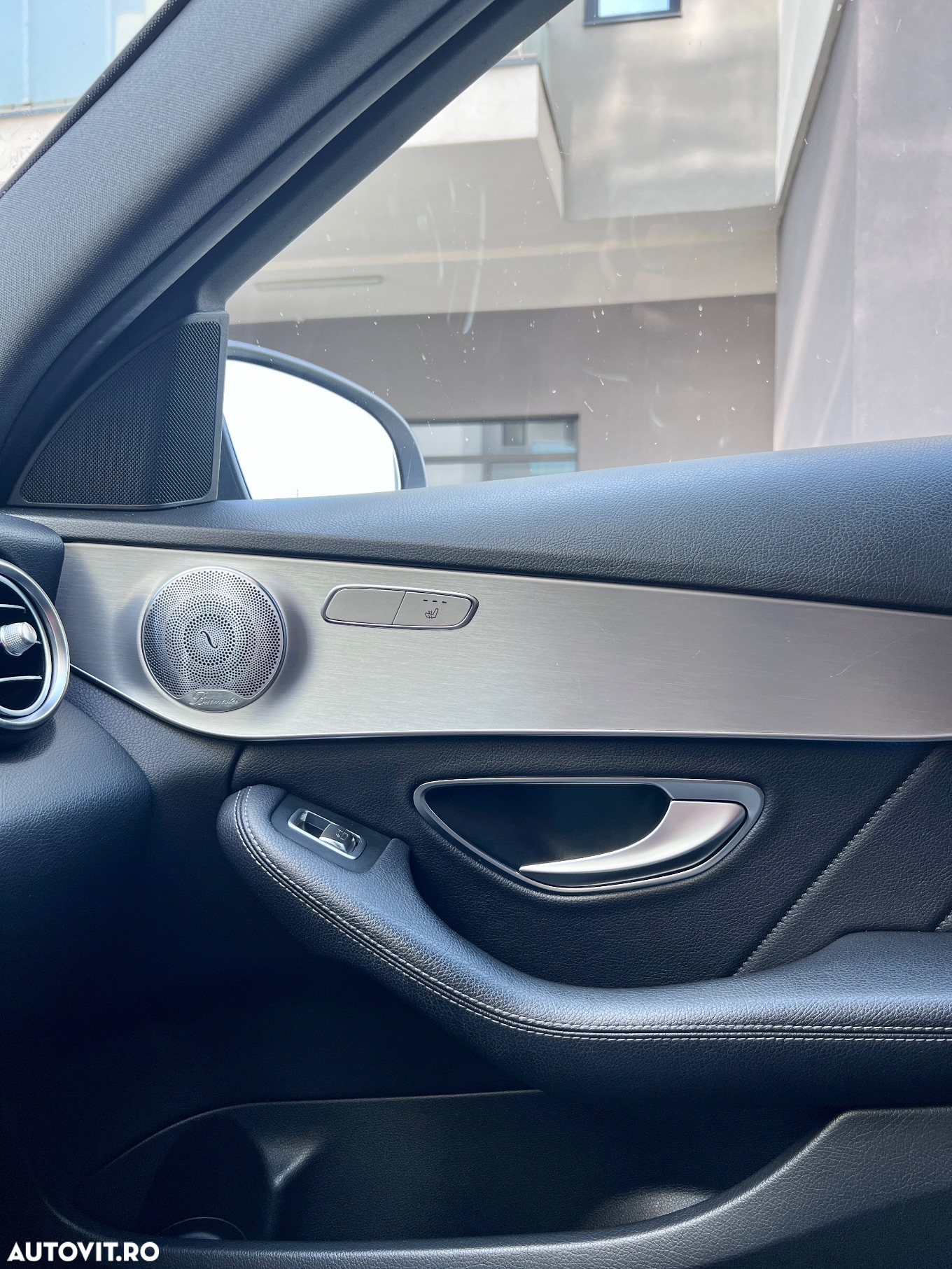 Mercedes-Benz C 400 4MATIC Aut. - 11