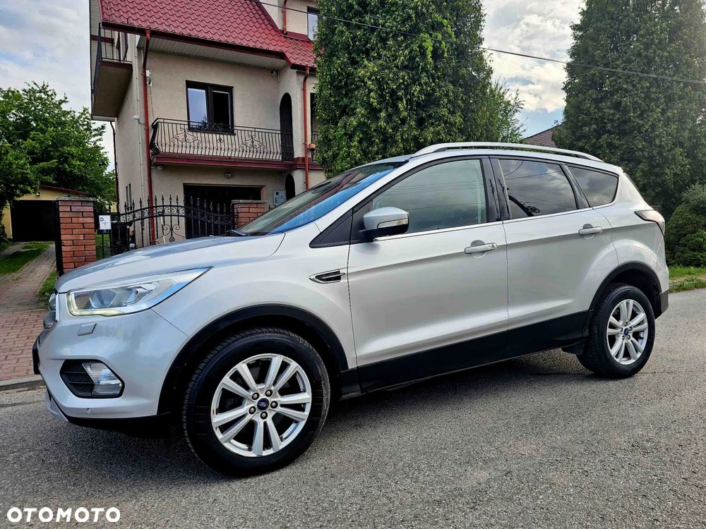 Ford Kuga 2.0 TDCi 2x4 Titanium - 12