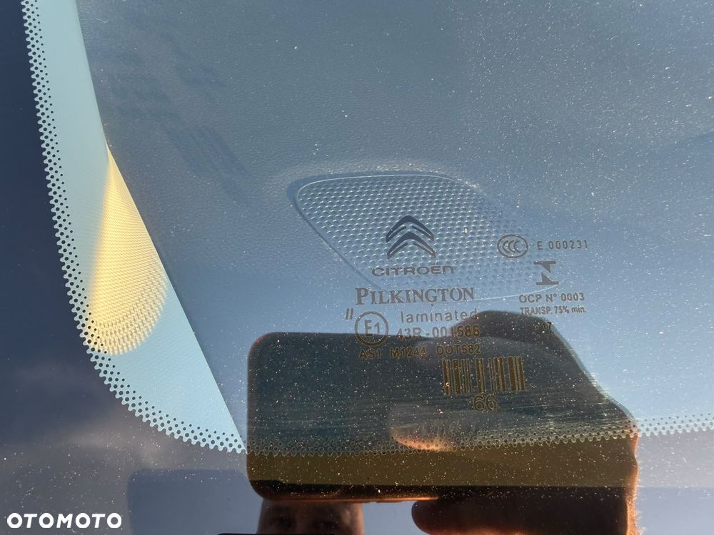 Citroën C3 1.2 PureTech Exclusive - 25