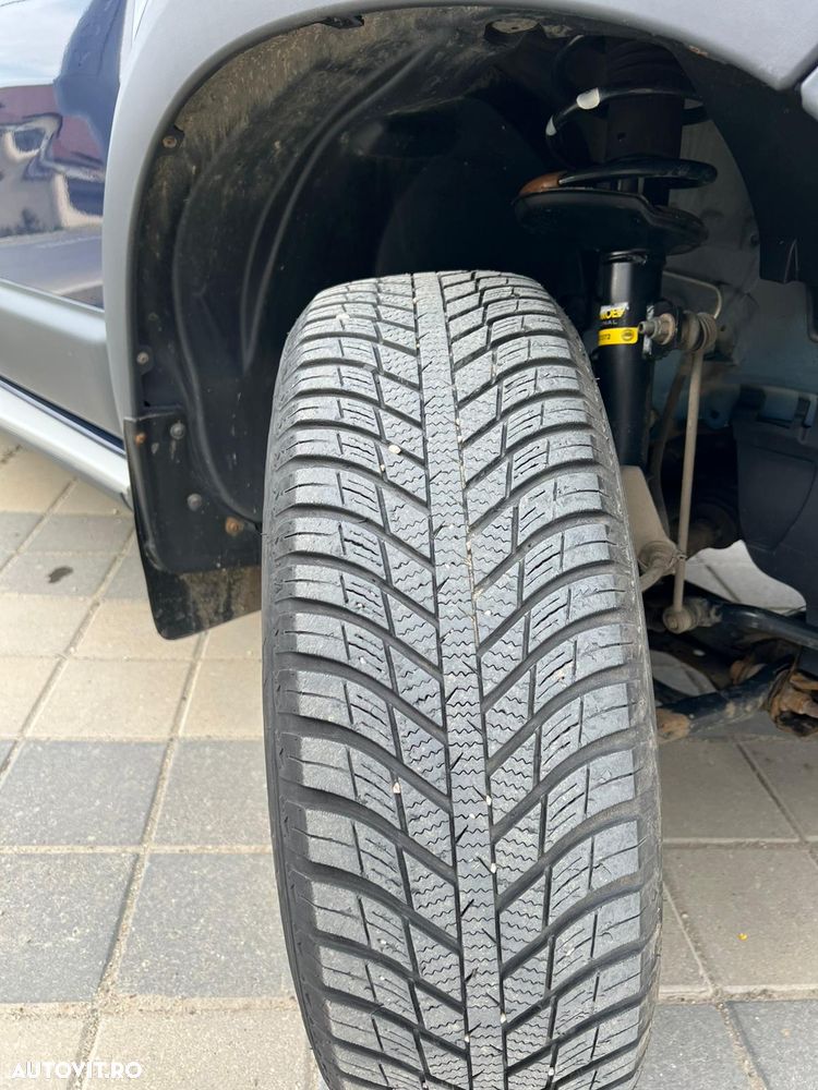 Dacia Duster 1.2 TCe 4x2 Laureate - 15