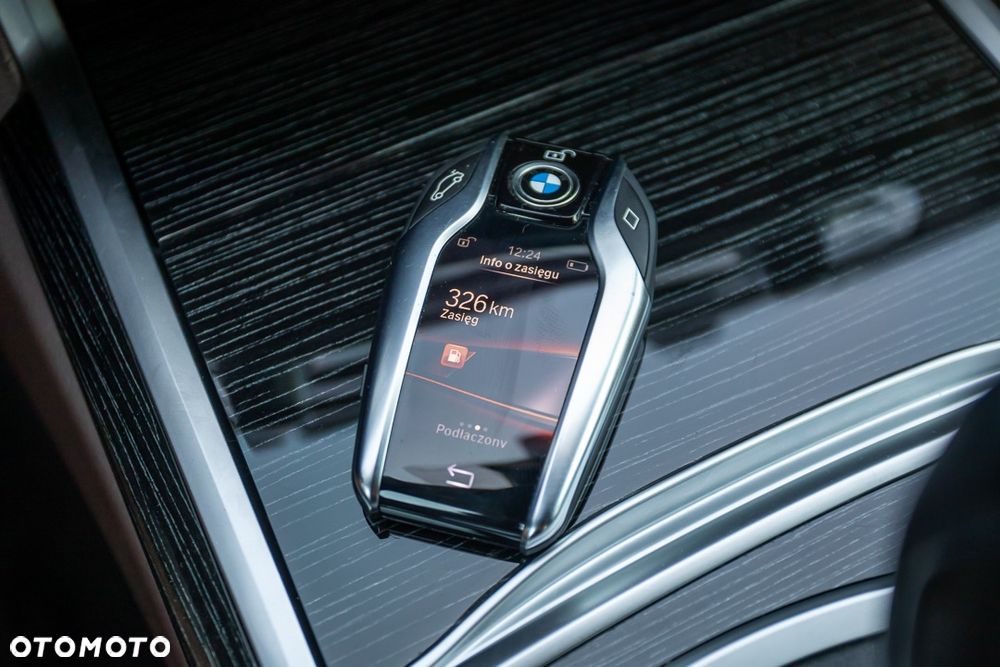 BMW Seria 7 - 39