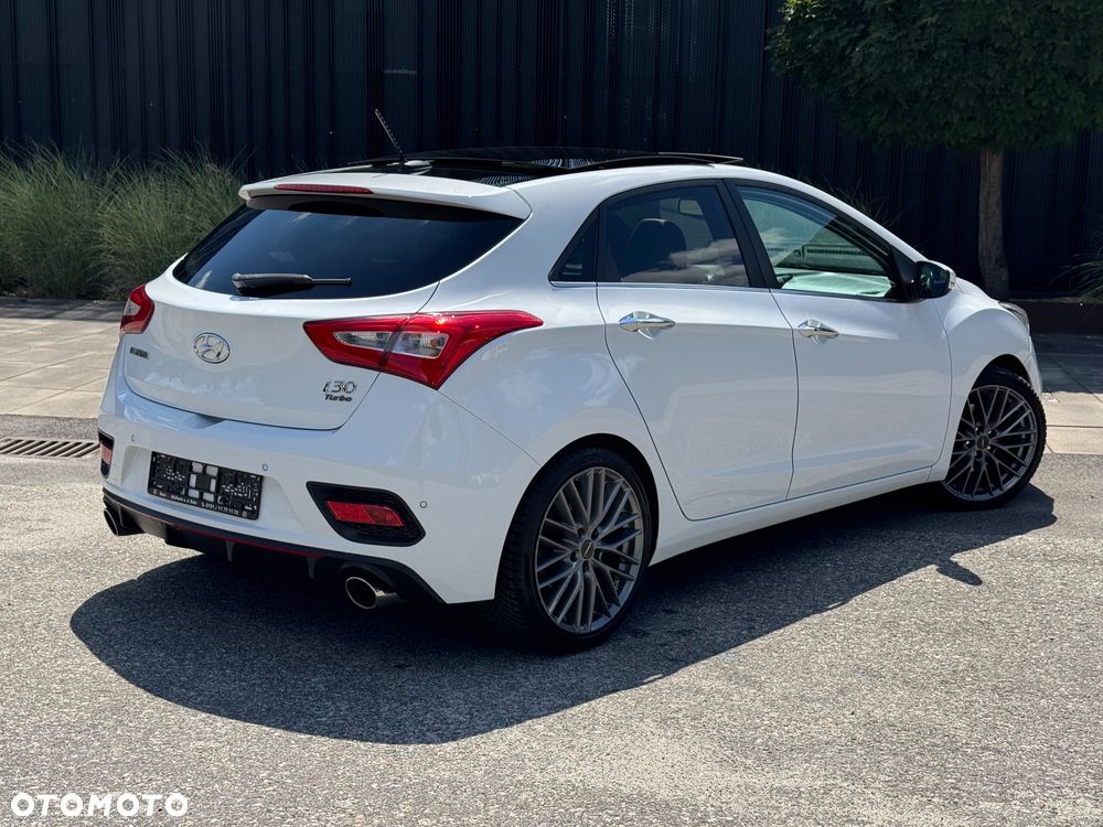 Hyundai i30 1.6 GDI Turbo Luxury - 12