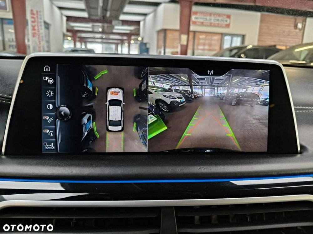 BMW Seria 7 - 32