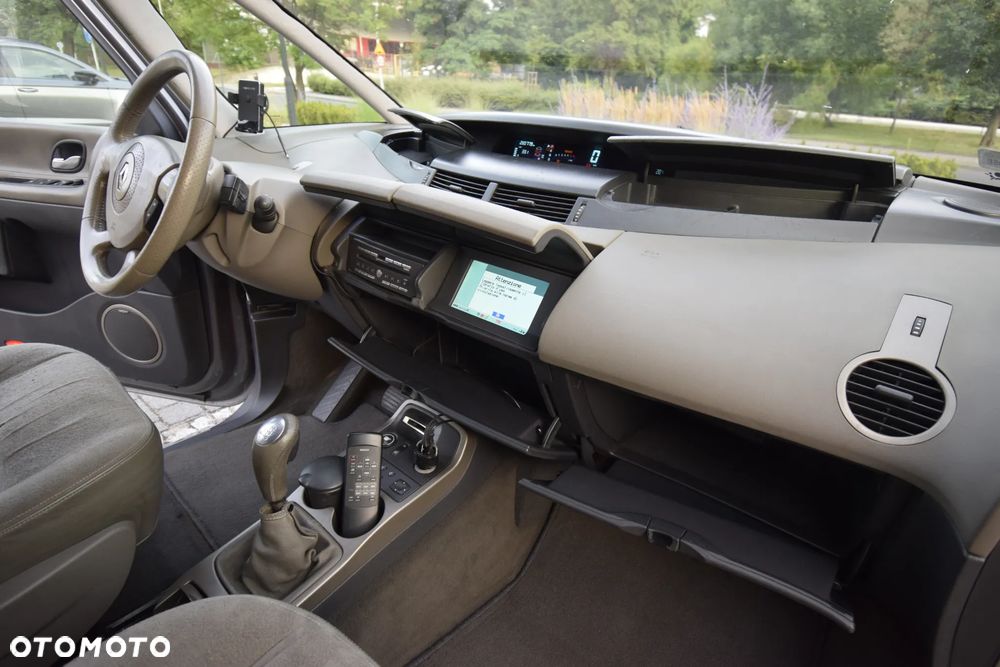 Renault Espace 3.0 dCi Initiale - 23