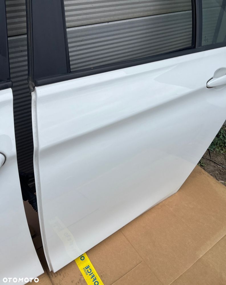 Drzwi Lewy przod tyl BMW 3 F30 300 / 0 - 6