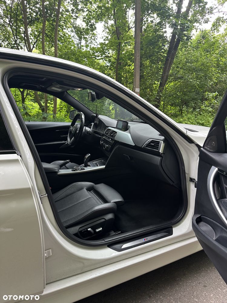 BMW Seria 3 340i M Sport Shadow - 5