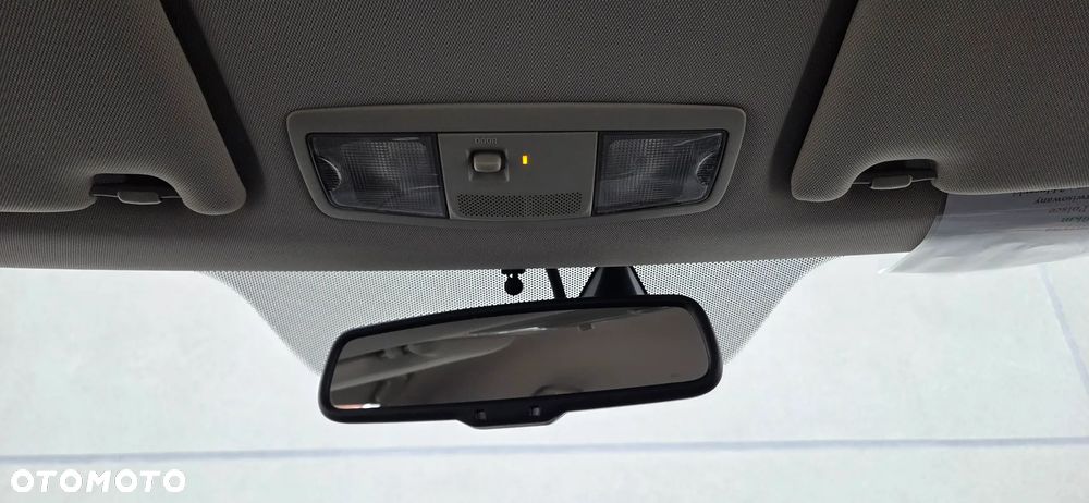 Mitsubishi Outlander 2.0 City Style 2WD - 25