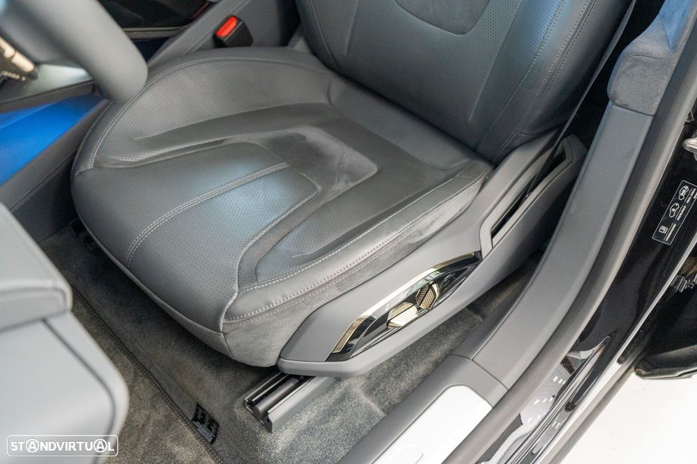 Lotus Eletre 900 Sport Carbon - 8