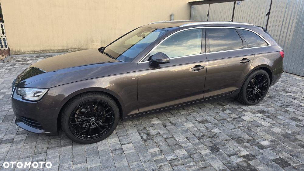 Audi A4 Limousine - 2