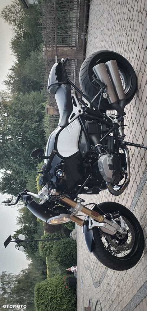 BMW R - 8