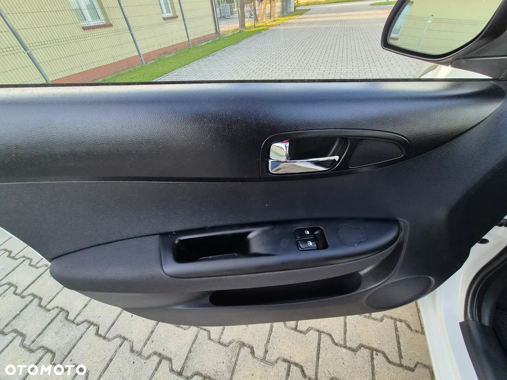 Hyundai i20 1.2 Trend - 21