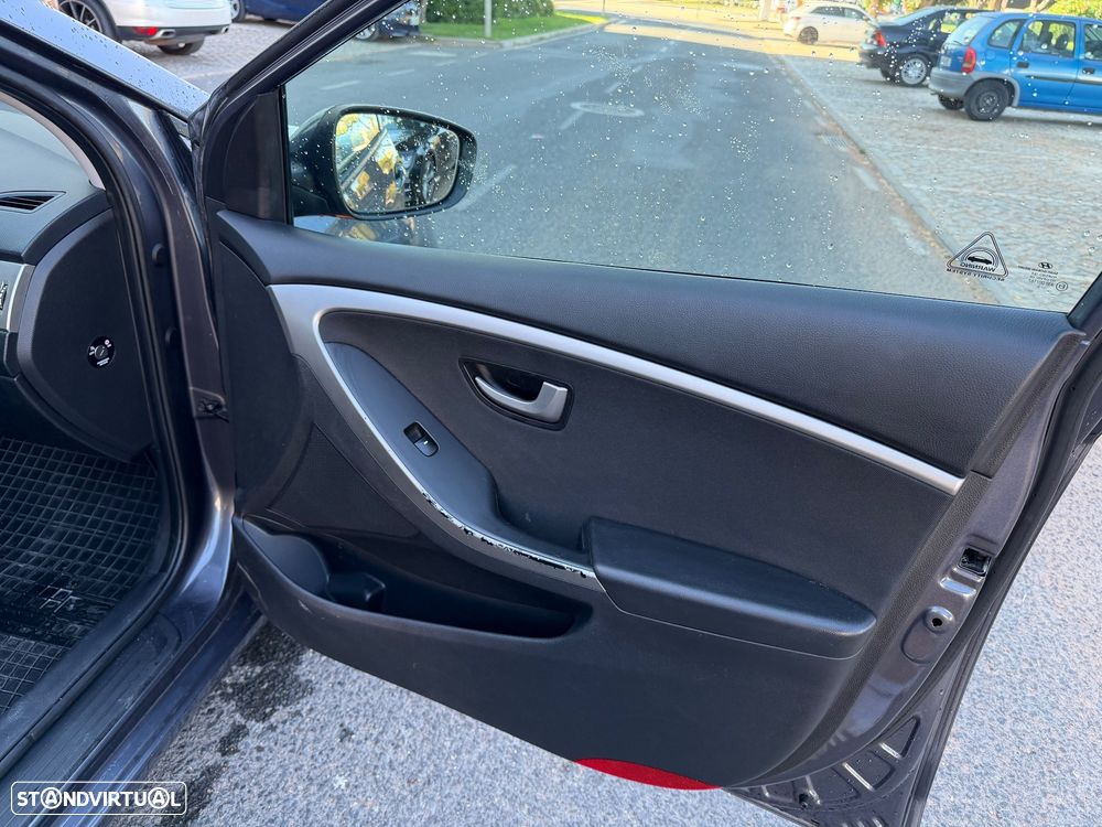 Hyundai i30 1.4 CRDi Blue Classic - 18