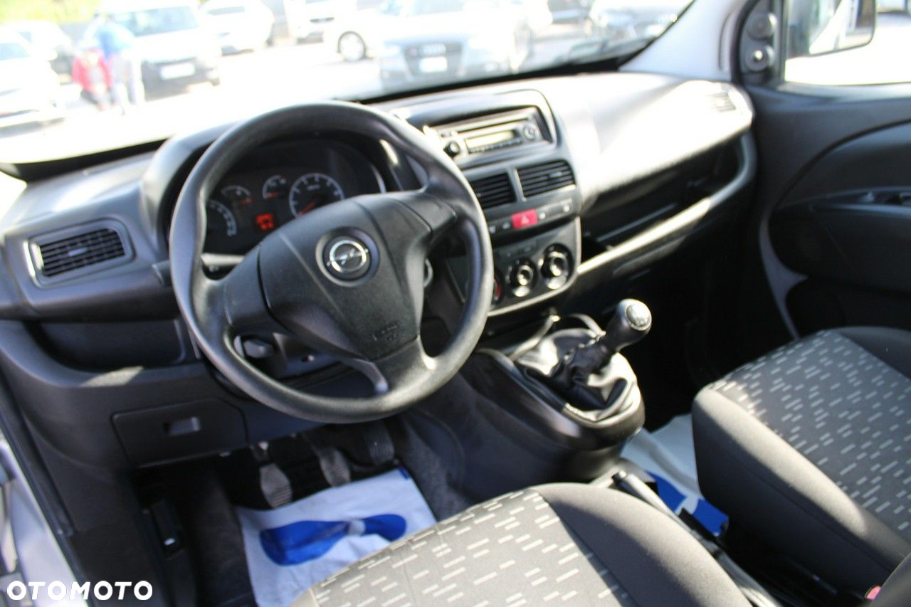 Opel Combo - 15