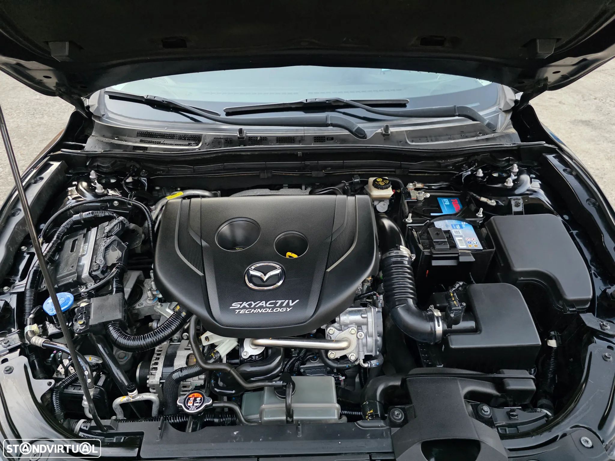 Mazda 3 1.5 Sky-D Excellence Pack HT Navi - 7