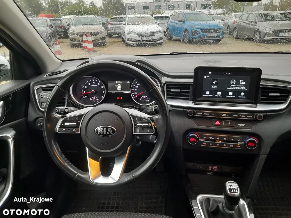 Kia Ceed 1.4 L - 10