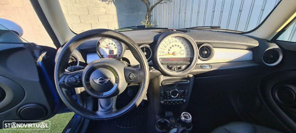 MINI 3 Portas One D - 5