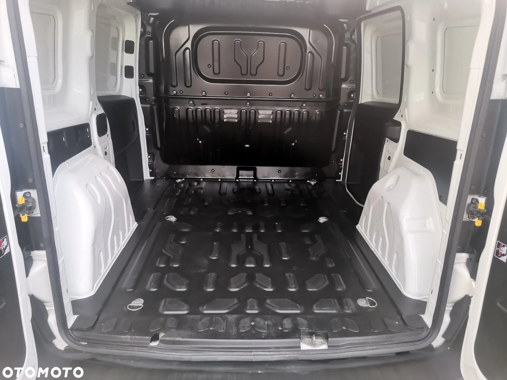 Opel Combo - 17