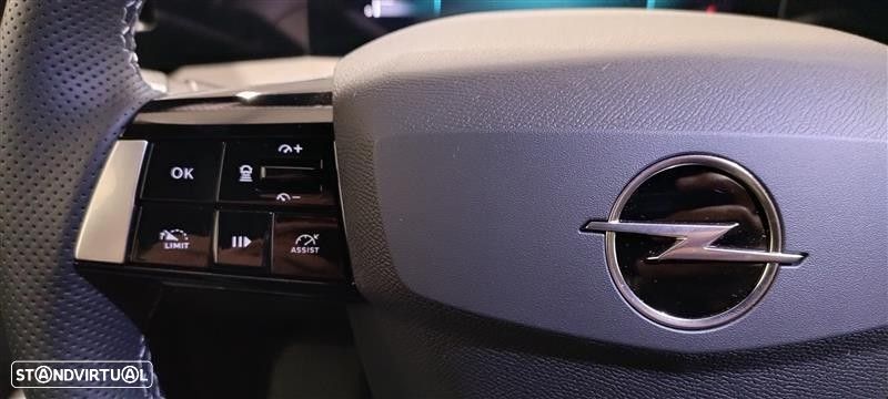 Opel Astra Sports Tourer 1.2 T GS - 11