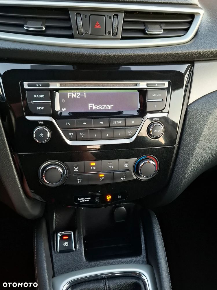 Nissan Qashqai 1.6 DCi ALL-MODE 4x4i N-Connecta - 9
