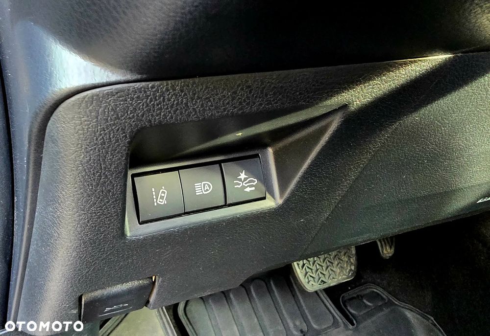 Toyota Yaris Hybrid 100 Premium - 5