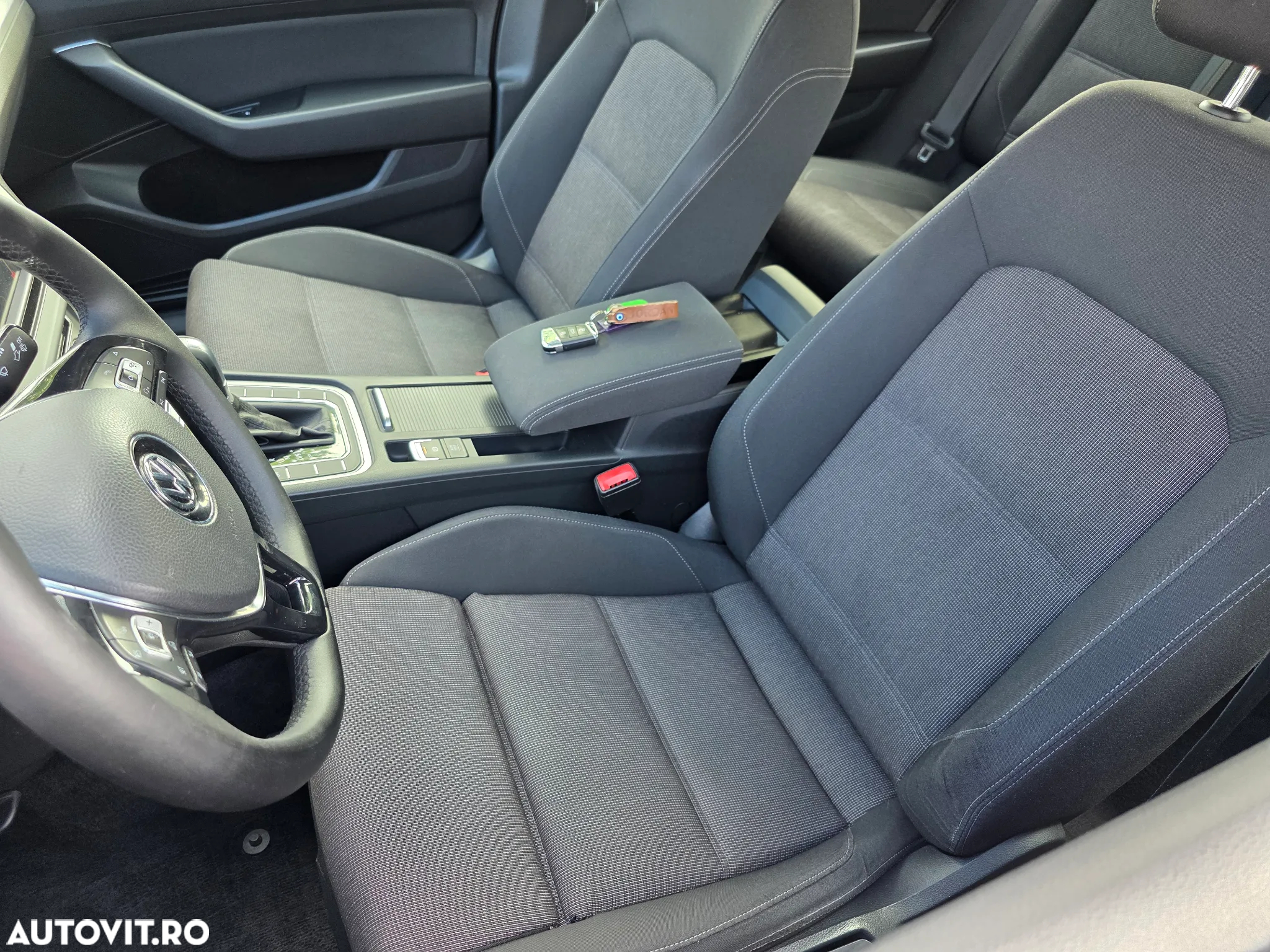 Volkswagen Passat 1.6 TDI (BlueMotion Technology) DSG Trendline - 10