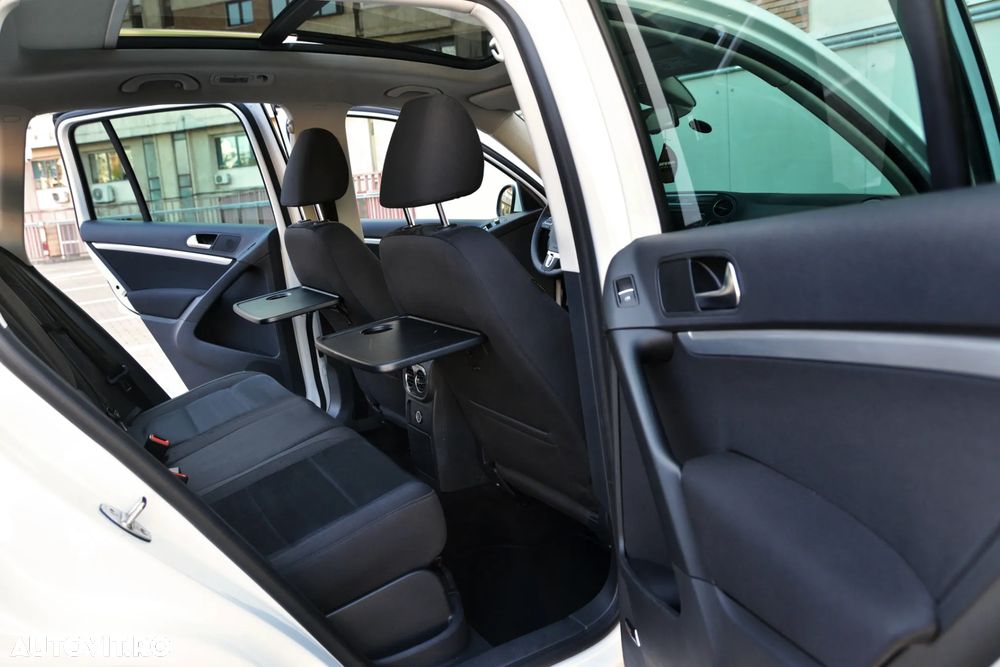 Volkswagen Tiguan 2.0 TDI DPF 4Motion BlueMotion Technology DSG Exclusive - 14