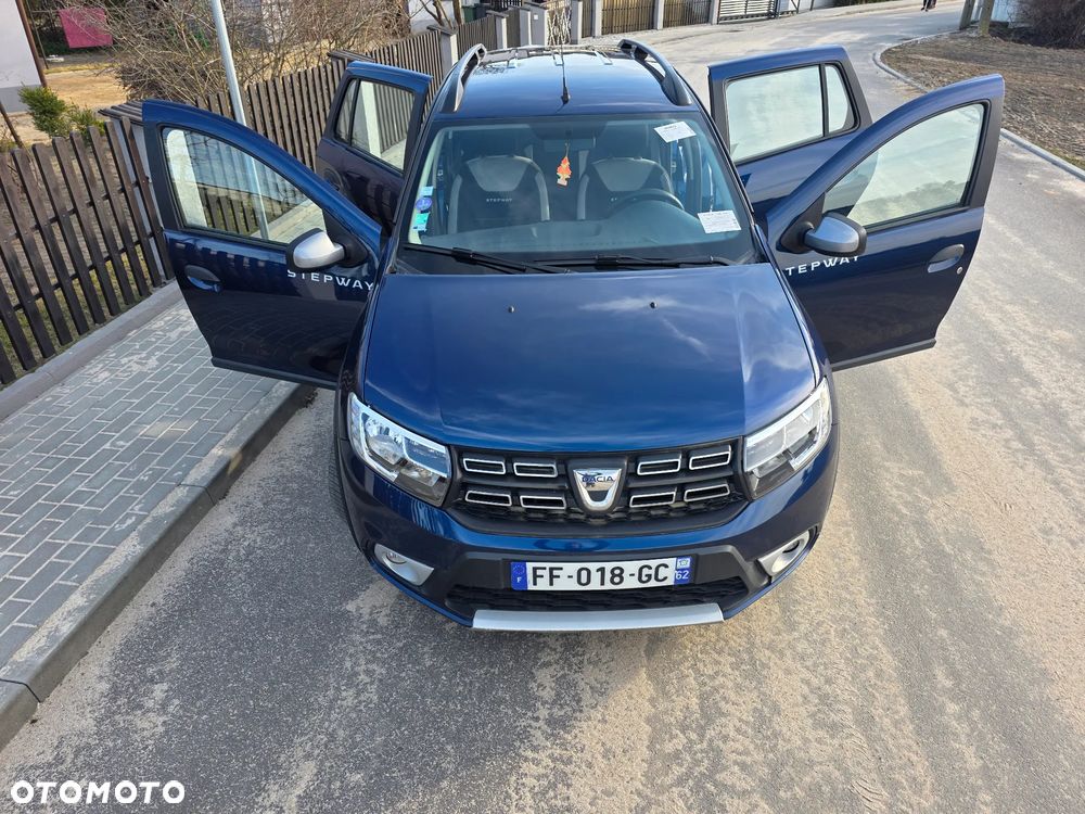 Dacia Logan TCe 90 (S&S) Stepway - 16