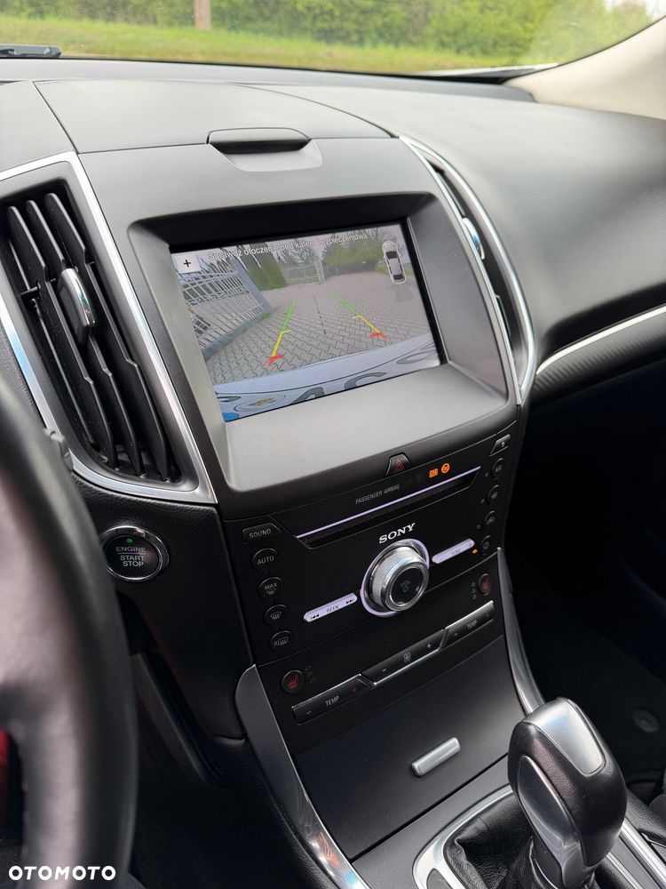 Ford Edge - 8