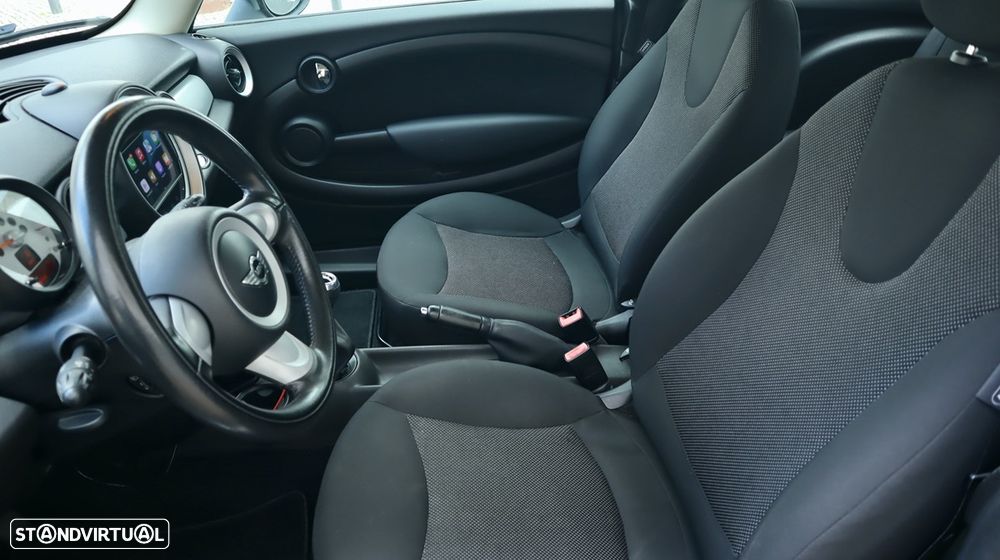 MINI 3 Portas Cooper D - 33