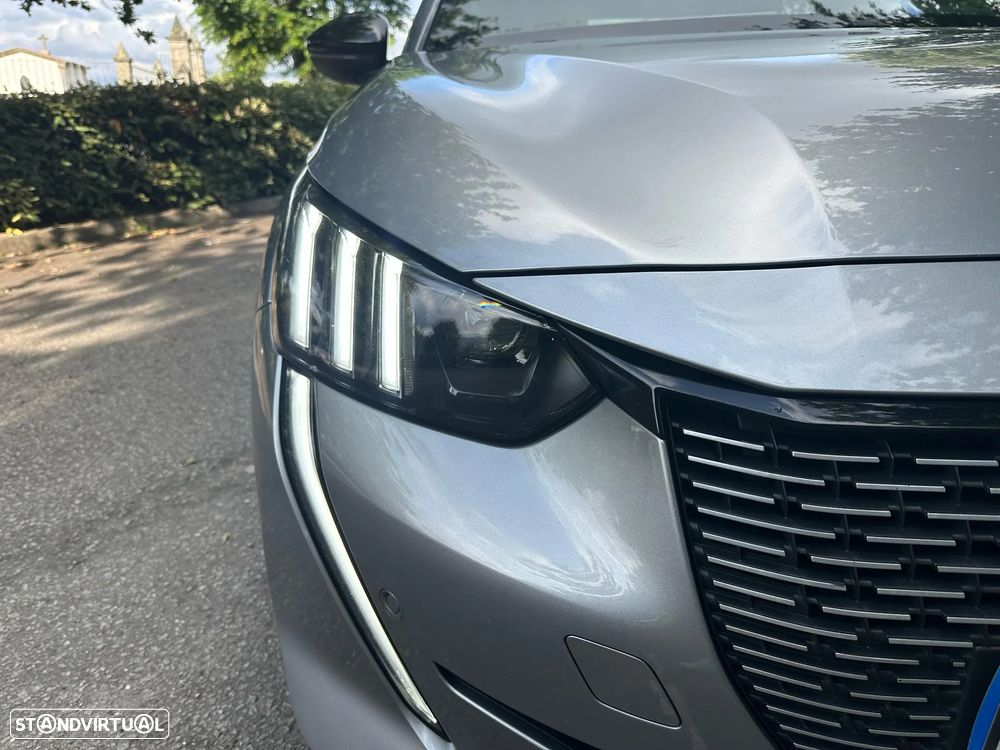 Peugeot e-208 50 kWh GT Line - 11