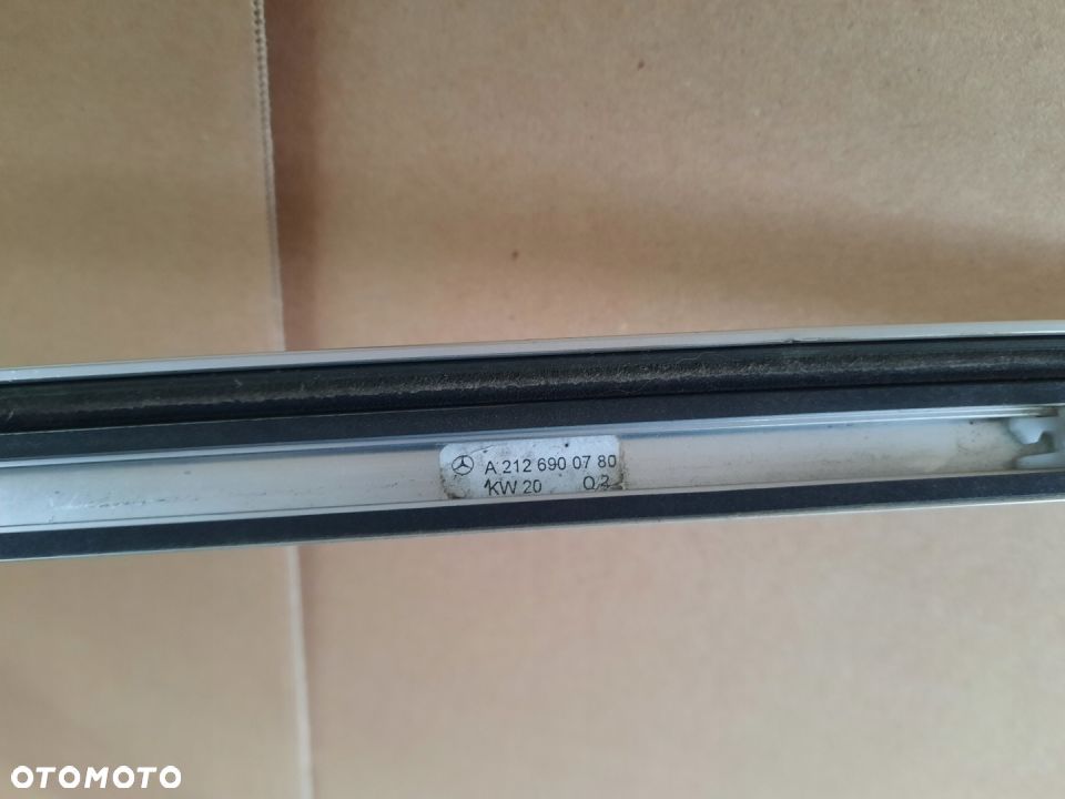 LISTWA A2126900780 A2126900880 MERCEDES W212 SEDAN - 4