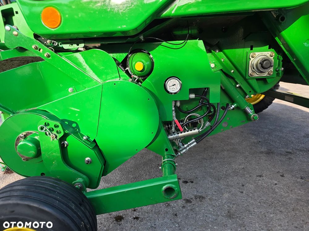 John Deere 854 RotoFlow - 18