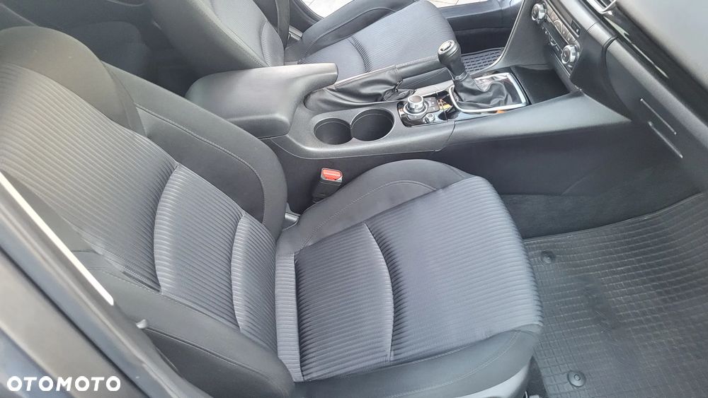 Mazda 3 SKYACTIV-D 105 Center-Line - 15