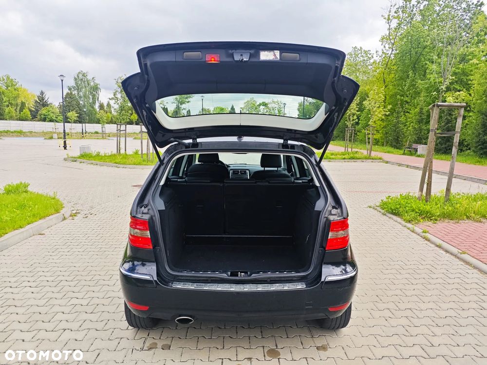 Mercedes-Benz Klasa B 200 CDI Special Edition - 18