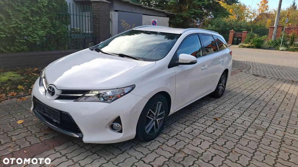 Toyota Auris 2.0 D-4D Edition - 4