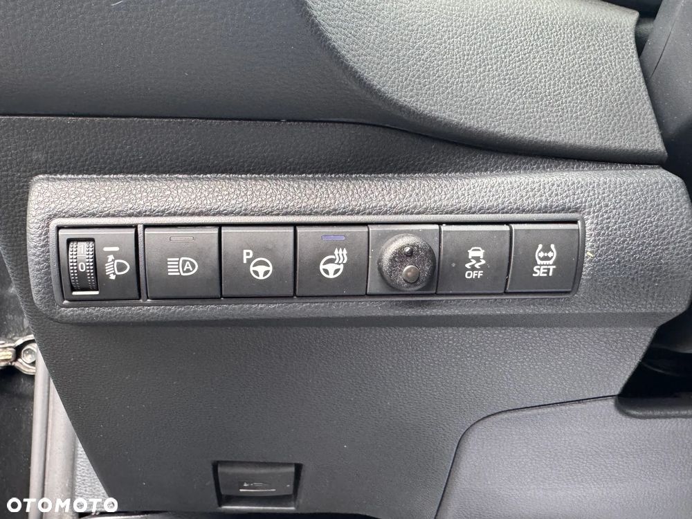 Toyota Corolla 1.8 Hybrid Executive - 9