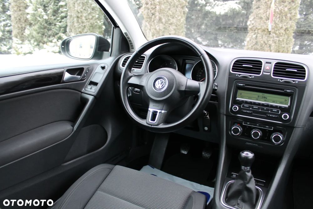 Volkswagen Golf - 24