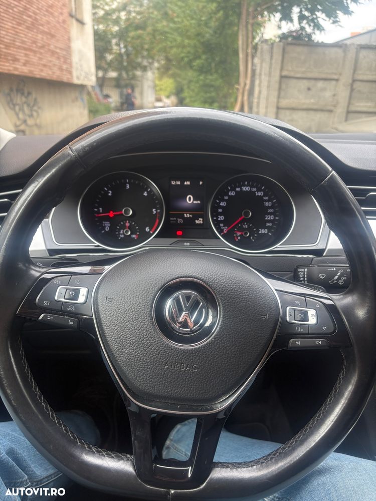 Volkswagen Passat Variant 2.0 TDI DSG Comfortline - 11
