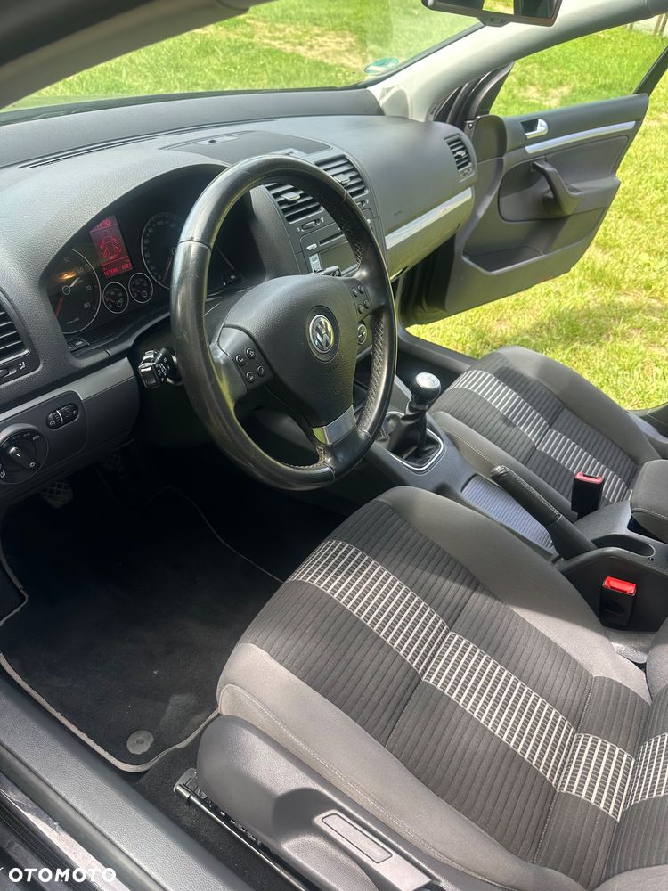 Volkswagen Golf 1.6 United - 29