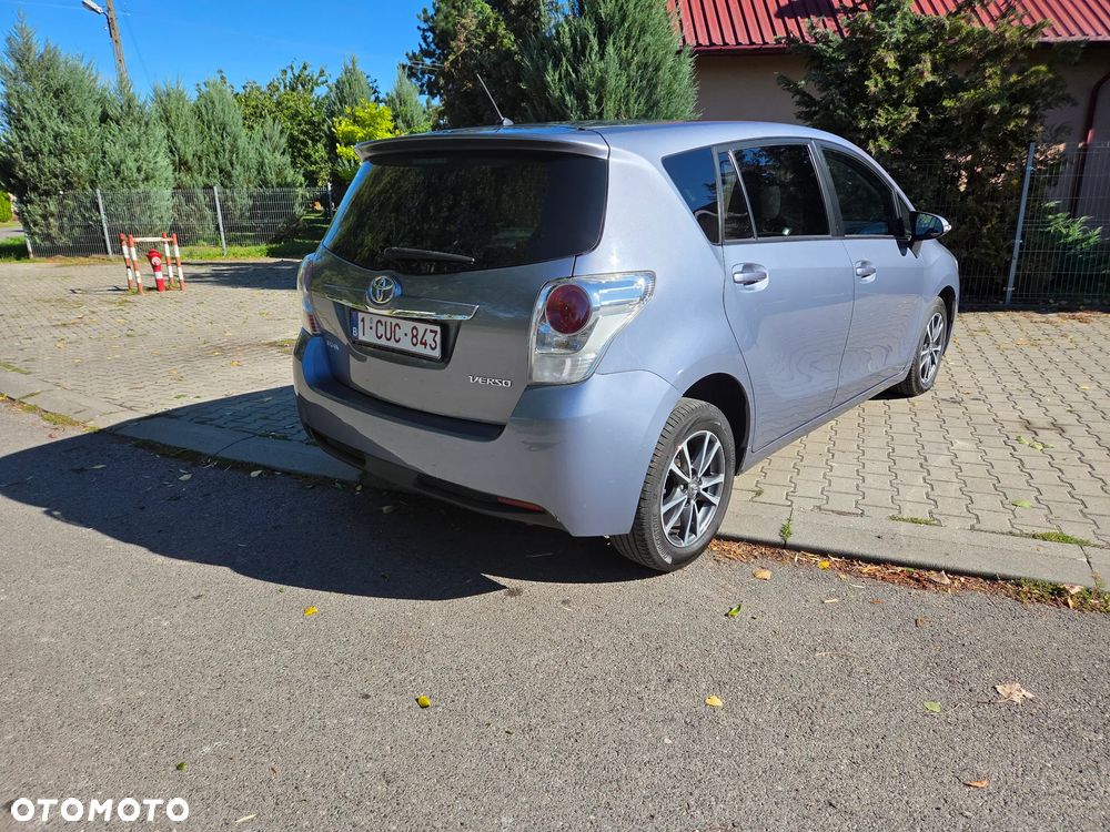 Toyota Verso - 4