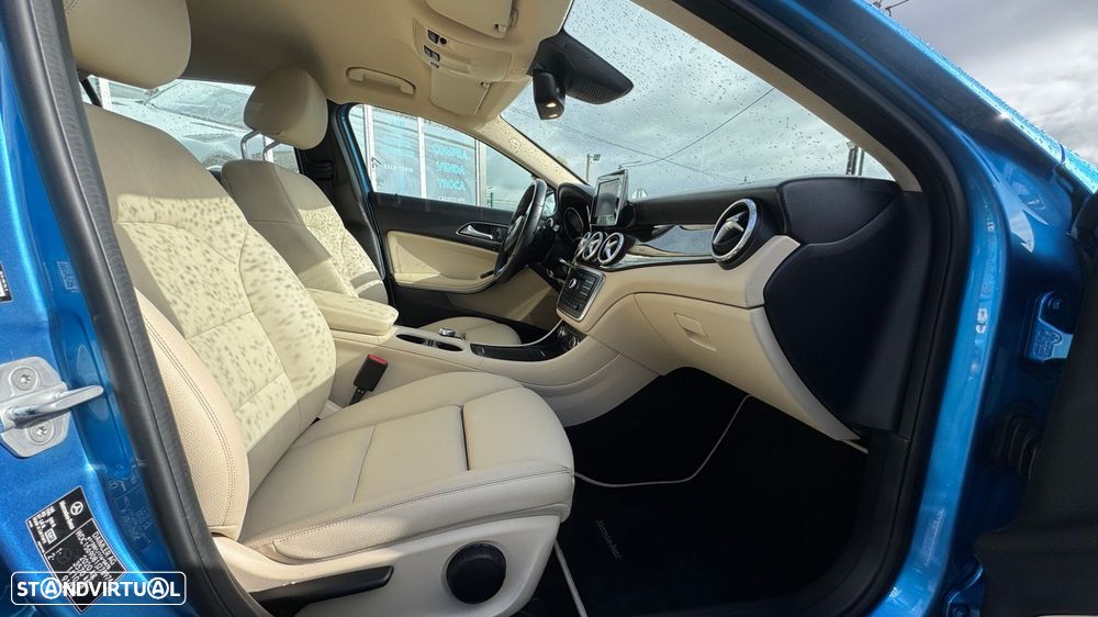 Mercedes-Benz GLA 200 d Style Aut. - 28