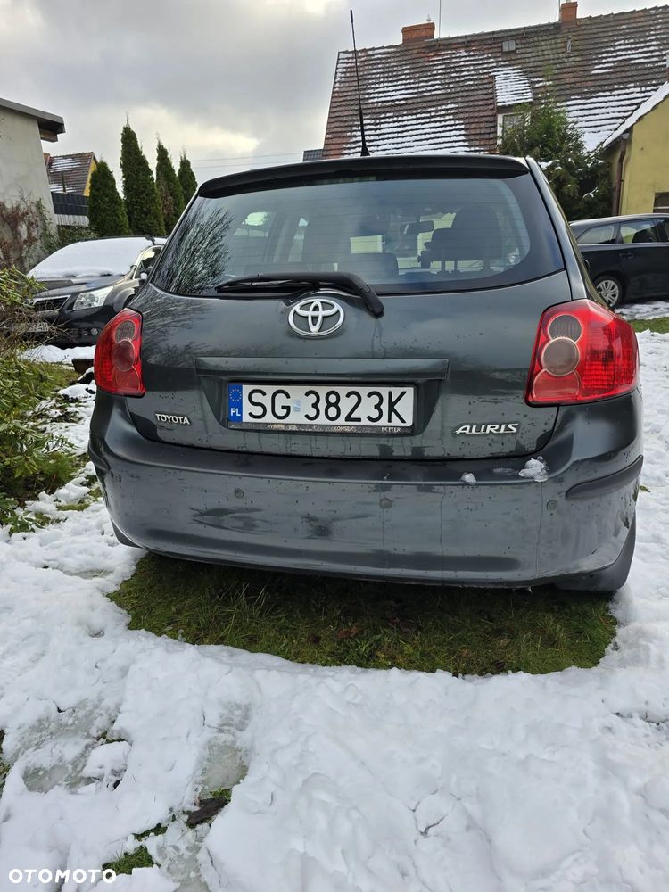 Toyota Auris 1.6 VVT-i Terra - 5