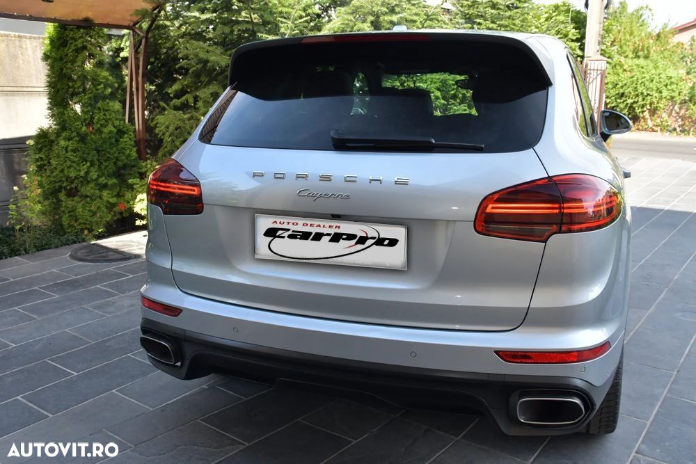 Porsche Cayenne - 29
